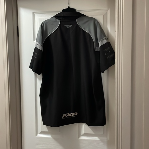Mens Medium FXR short sleeve full button top - Picture 3 of 3